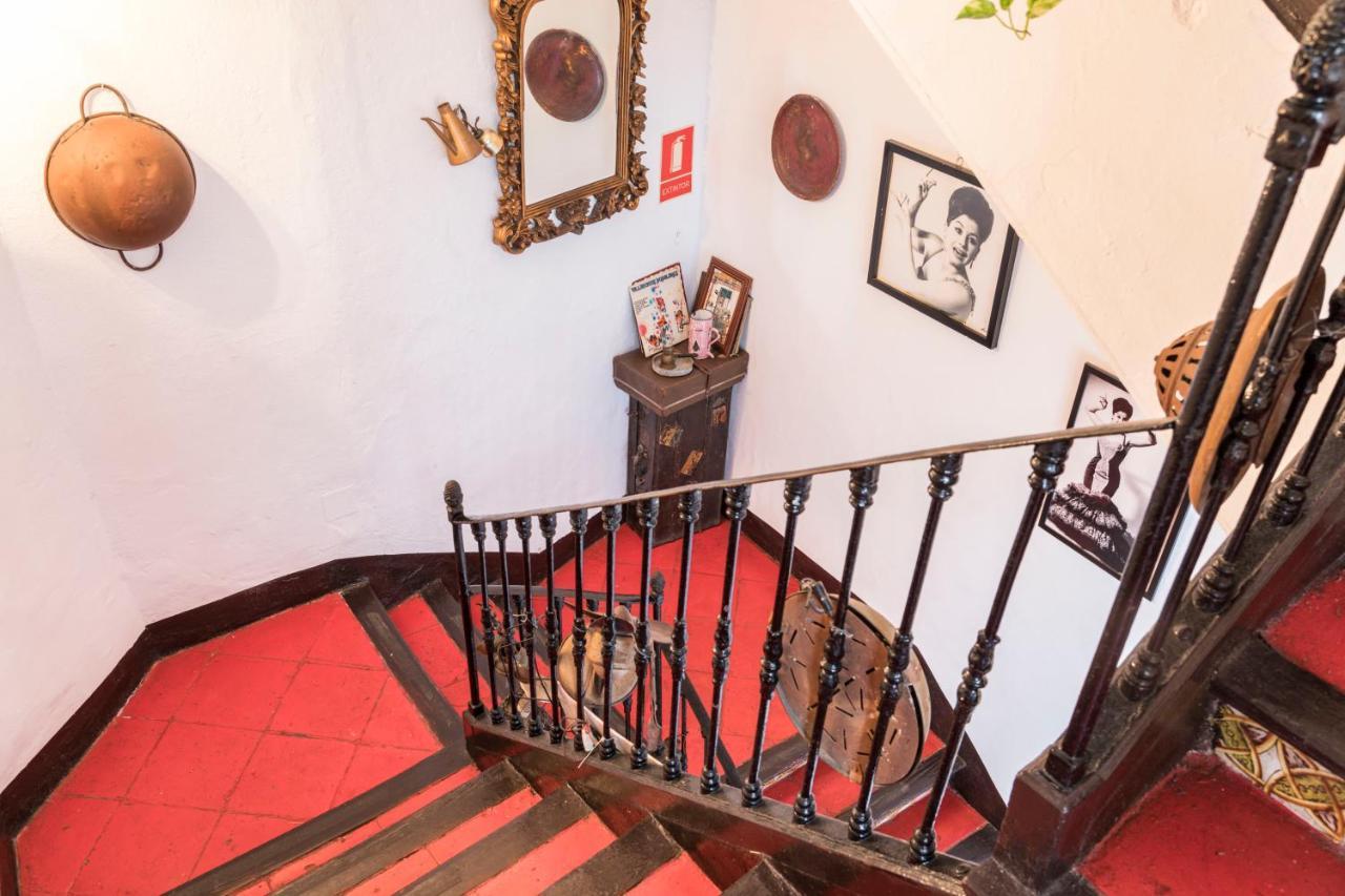 Hostel Patio 19 Малага Экстерьер фото